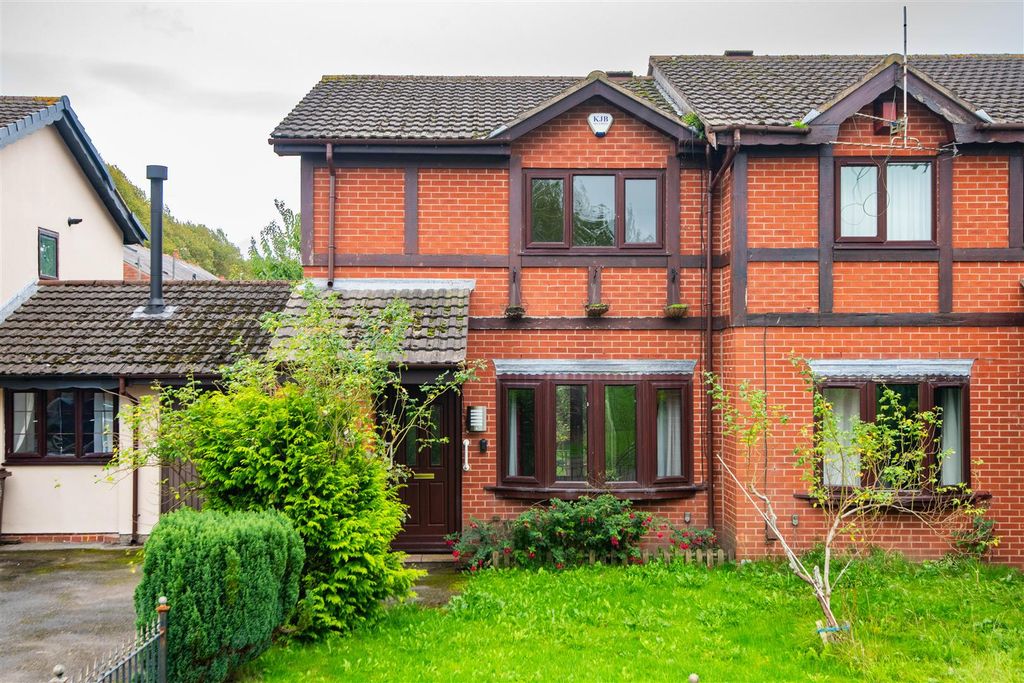 Property photo 1 of 19 Front External