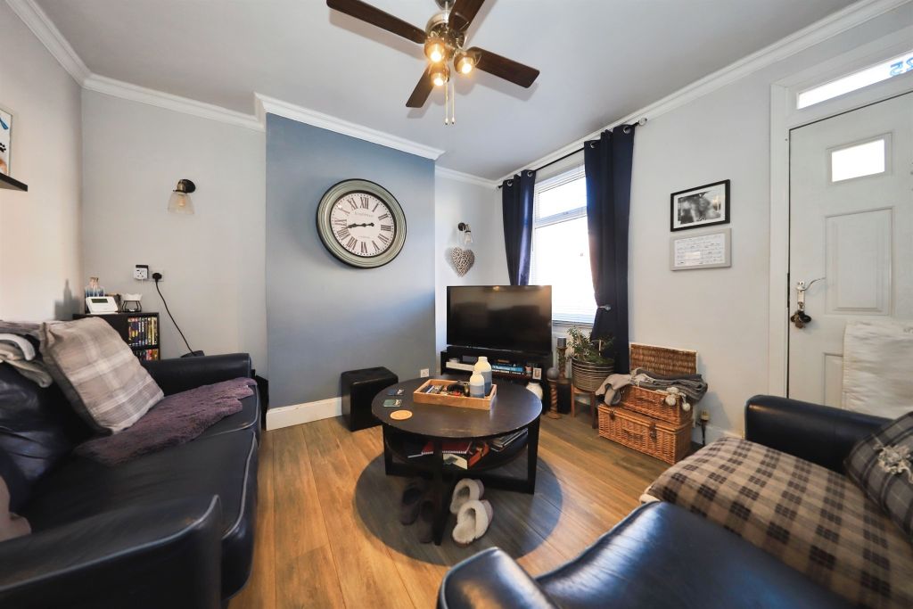 Property photo 3 of 18