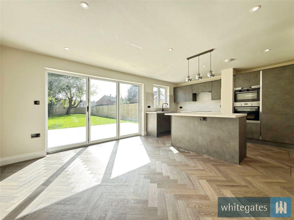 Property photo 3 of 24 Picture No. 08