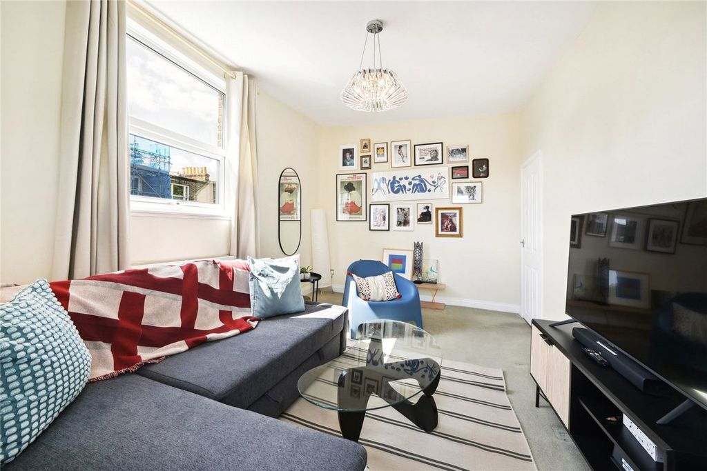Property photo 2 of 5