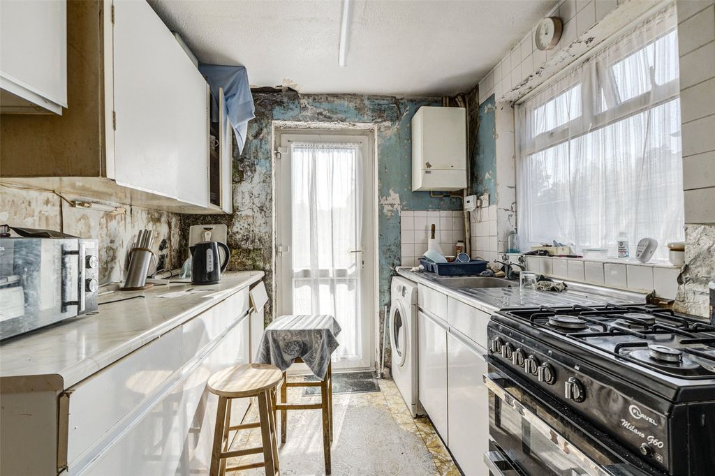 Property photo 3 of 11 Picture No. 06