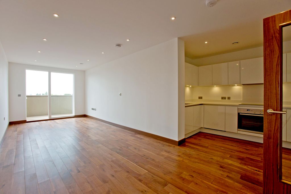 Property photo 3 of 12 Reception