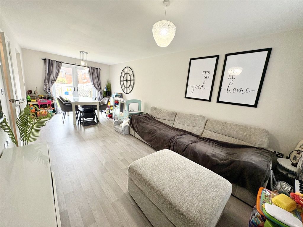 Property photo 2 of 13 Picture No. 02