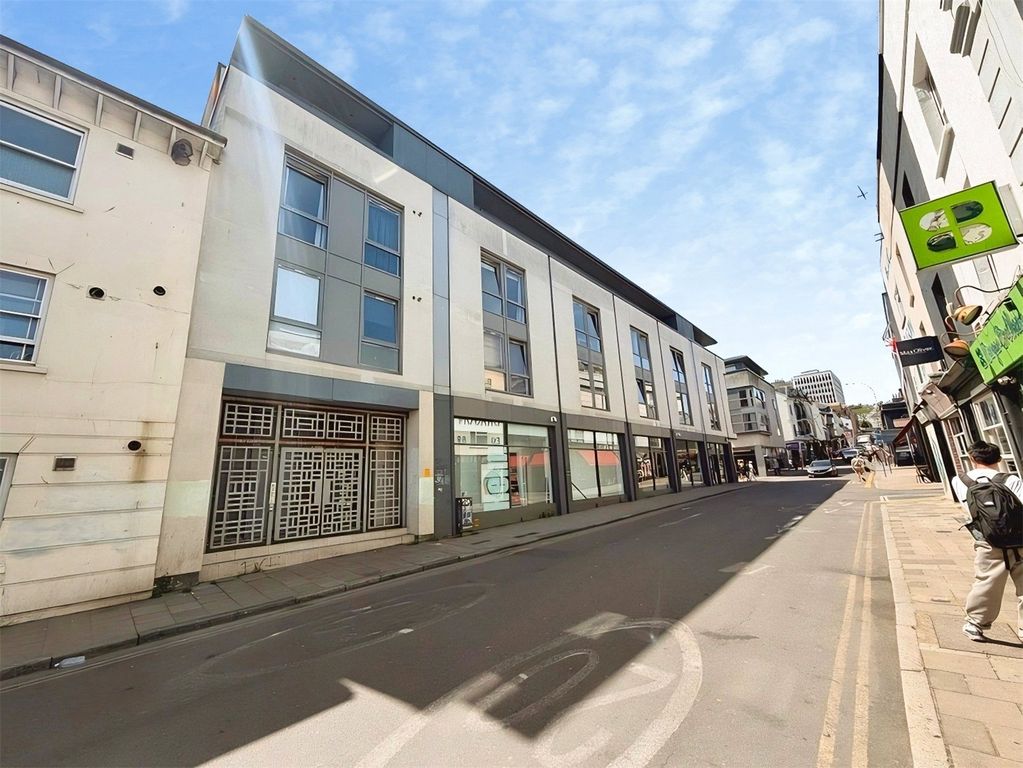 Property photo 1 of 14 North Road