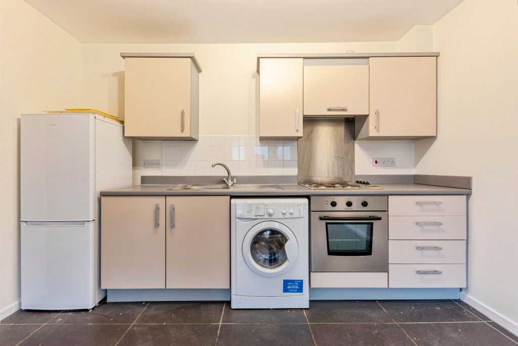 Property photo 3 of 14