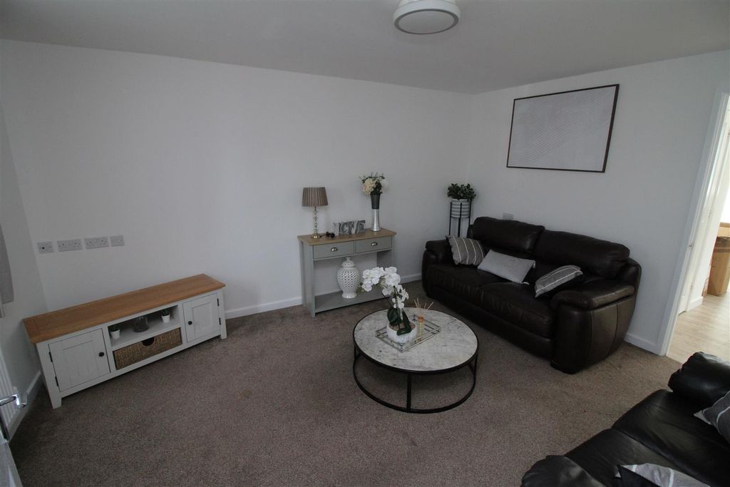 Property photo 2 of 12 Img_6632[1].Jpg