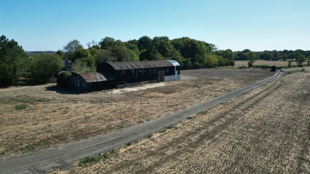 Property photo 3 of 4