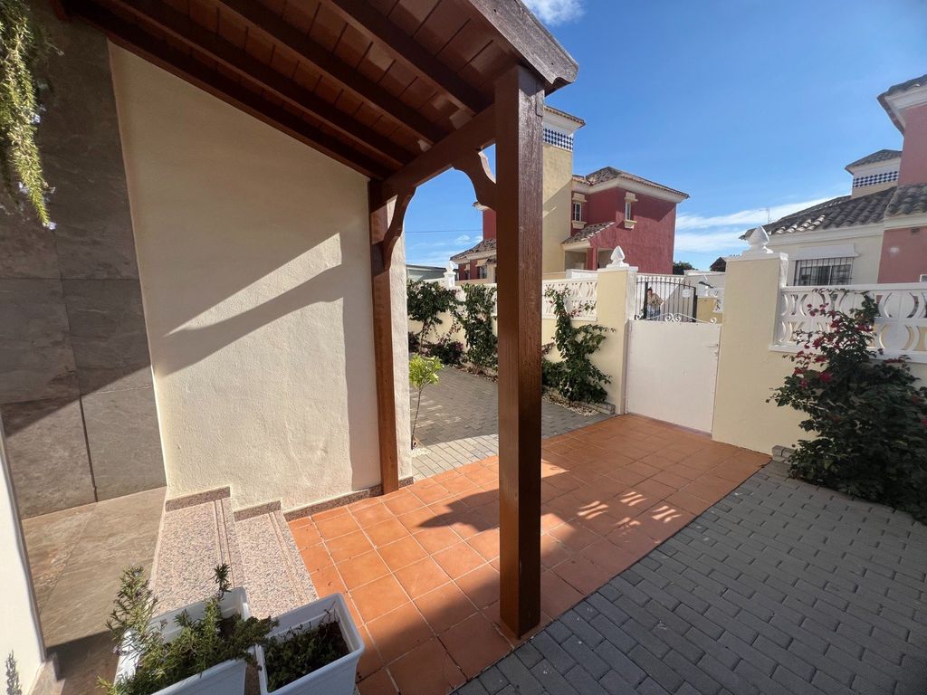 Property photo 3 of 44