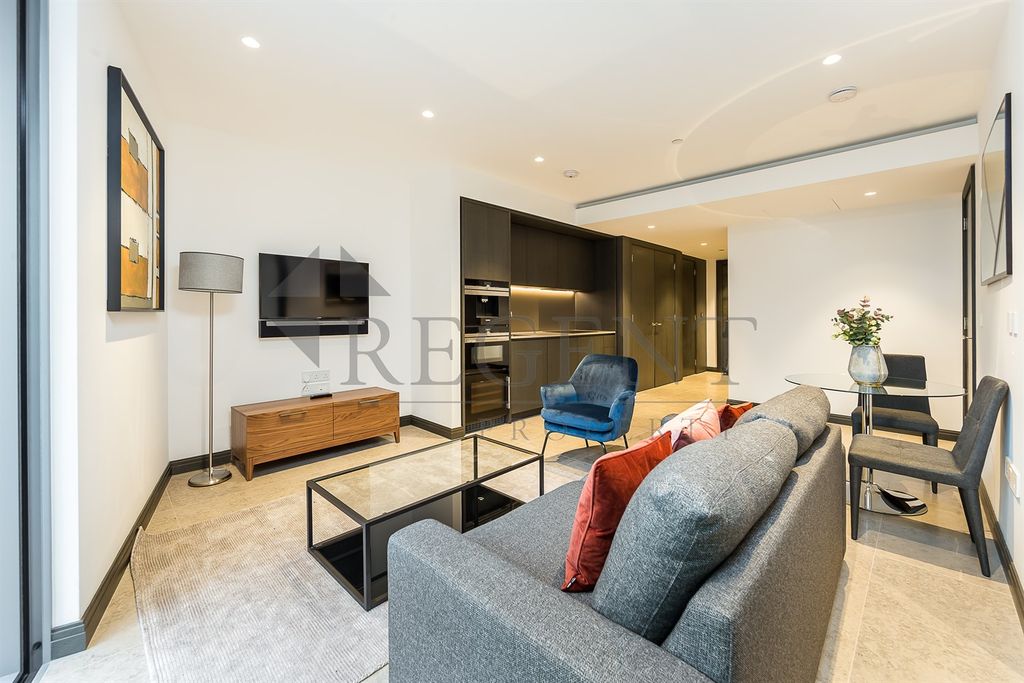 Property photo 3 of 17 Open Plan