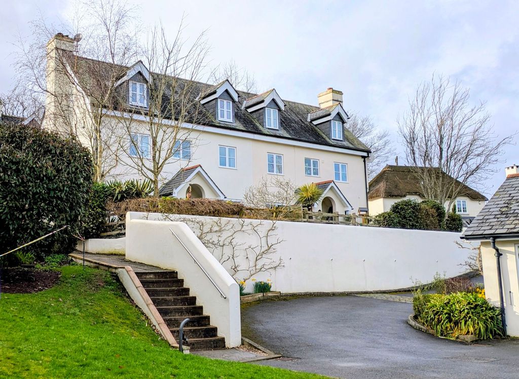 Property photo 1 of 30