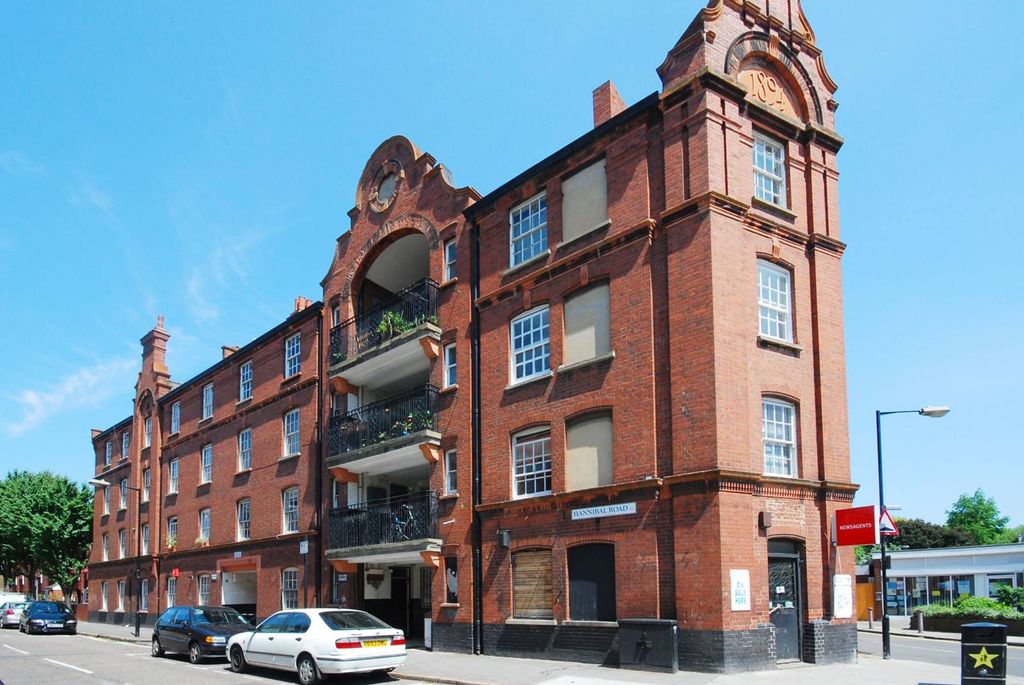 Property photo 2 of 7