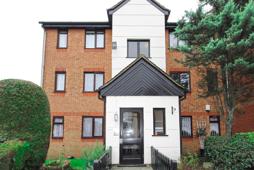 Property photo 2 of 10
