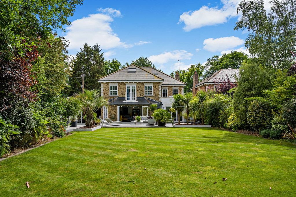 Property photo 1 of 20 Picture No. 02