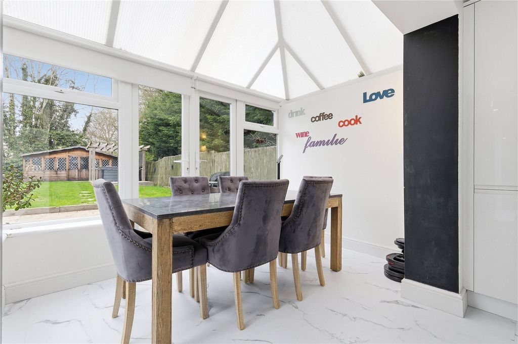 Property photo 3 of 21 Picture No. 39