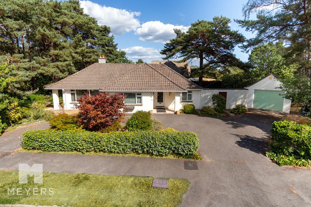 Property photo 1 of 24