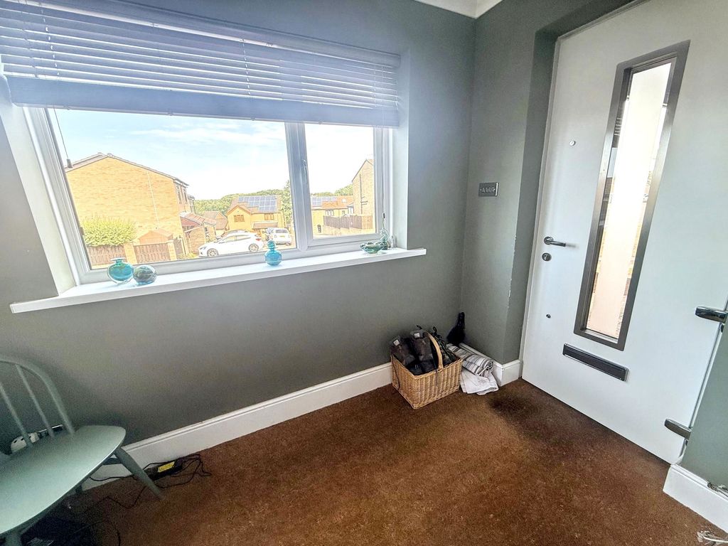 Property photo 3 of 31