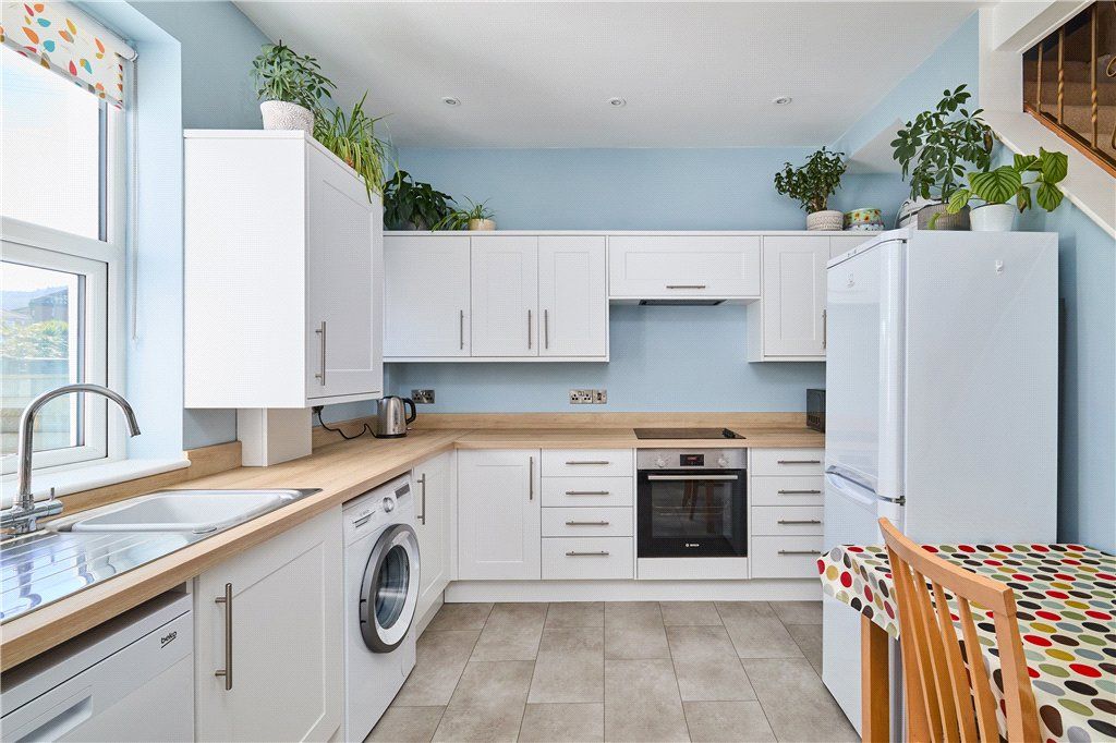 Property photo 3 of 13 Kitchen