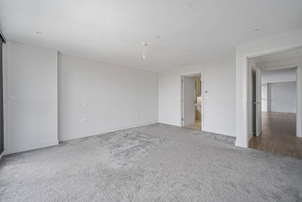 Additional image 31 of 3 bed penthouse for saleRest Bay, Porthcawl CF36
