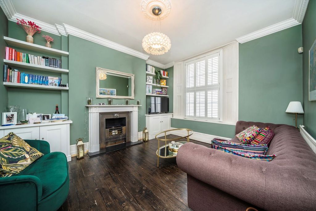 Property photo 2 of 7