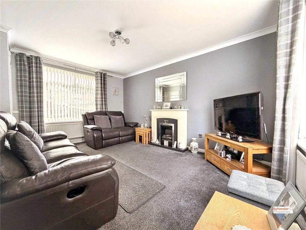 Property photo 3 of 15 Picture No. 28