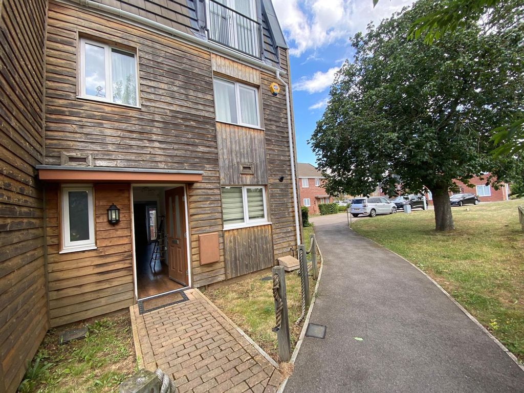 Property photo 1 of 21