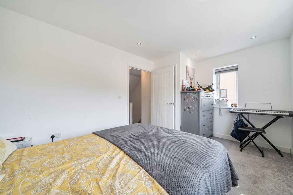Property photo 2 of 21 1492293-13-6A58cd...