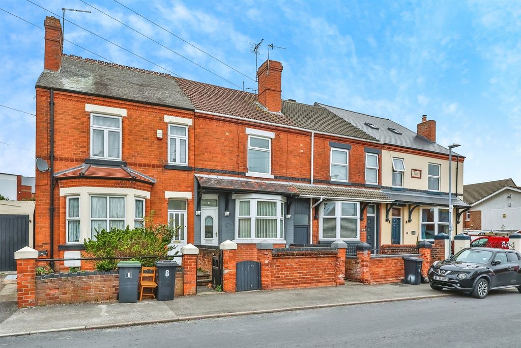 Property photo 1 of 17 Front