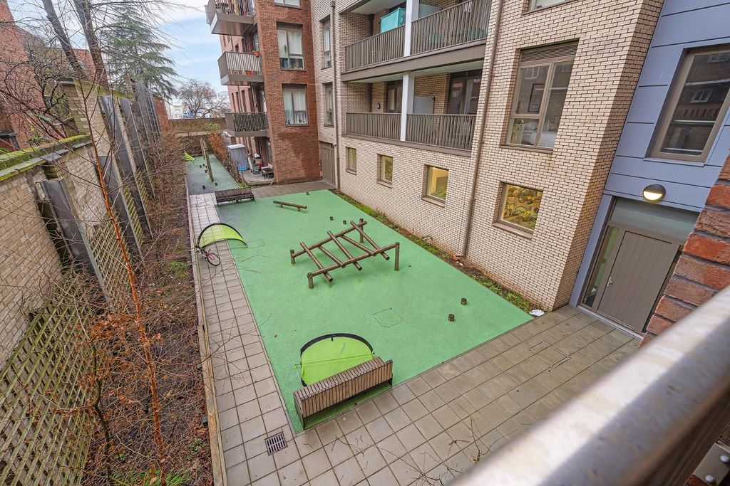 Property photo 3 of 16 Terrace Views.Jpg