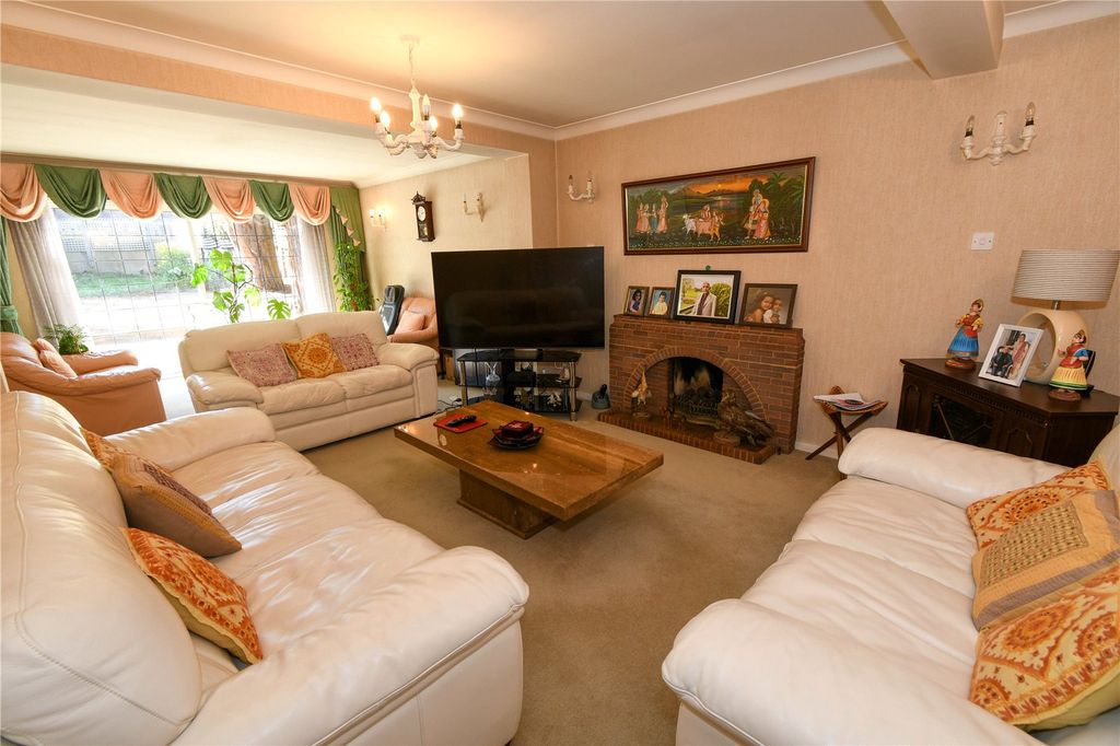 Property photo 2 of 16 Picture No. 03