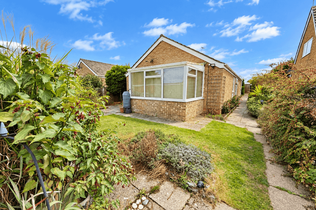 Property photo 1 of 15 3 Bedroom Detached Bungalow For Sale