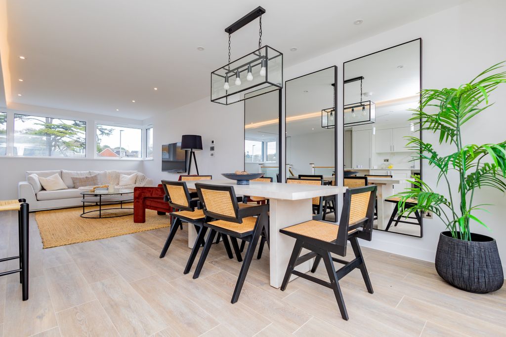 Additional image 5 of 4 bed detached house to rent302 Sandbanks Road, Lilliput, Poole BH14