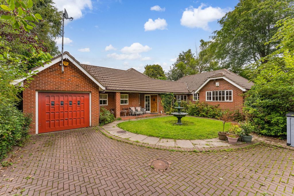 Property photo 1 of 31