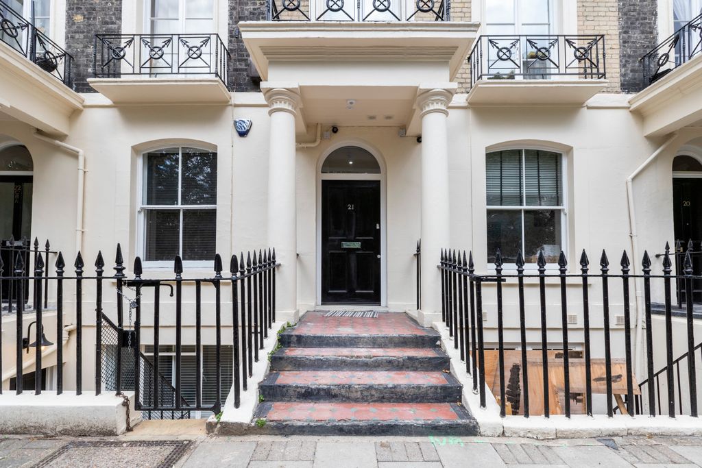 Property photo 1 of 35