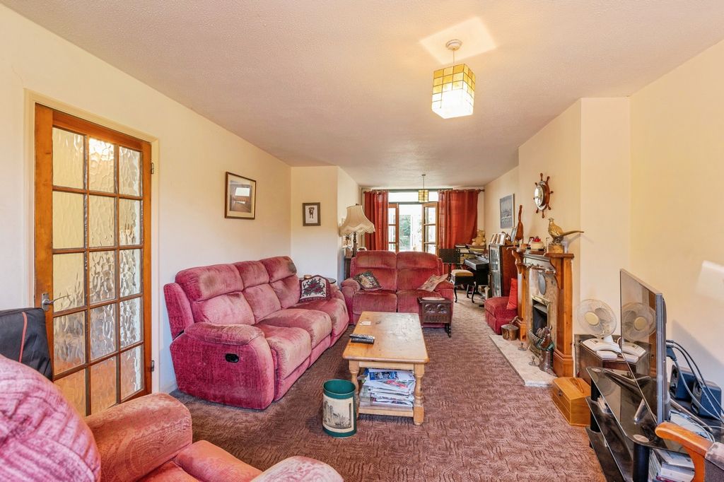 Property photo 3 of 16 Living Room