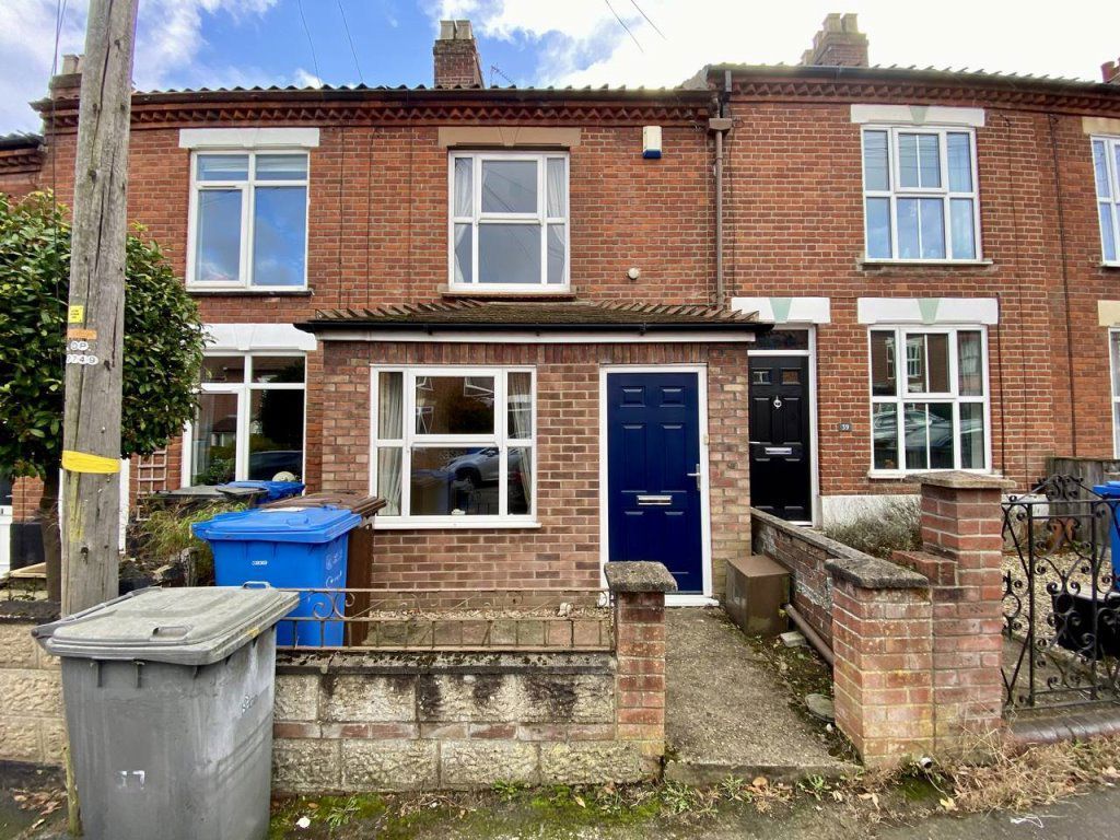 Property photo 1 of 15