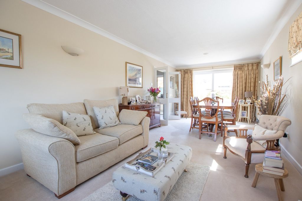 Property photo 3 of 28 2357066
