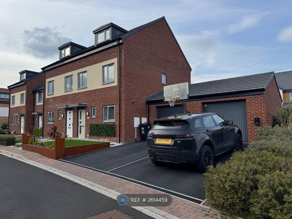 Property photo 2 of 23
