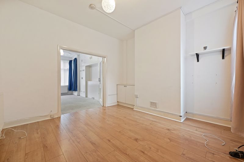 Property photo 2 of 10 Photo 8