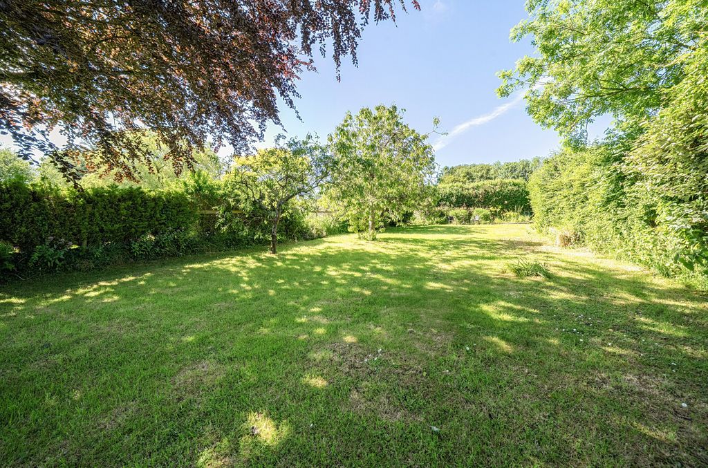 Property photo 2 of 25 1469460-16-6A19cd...