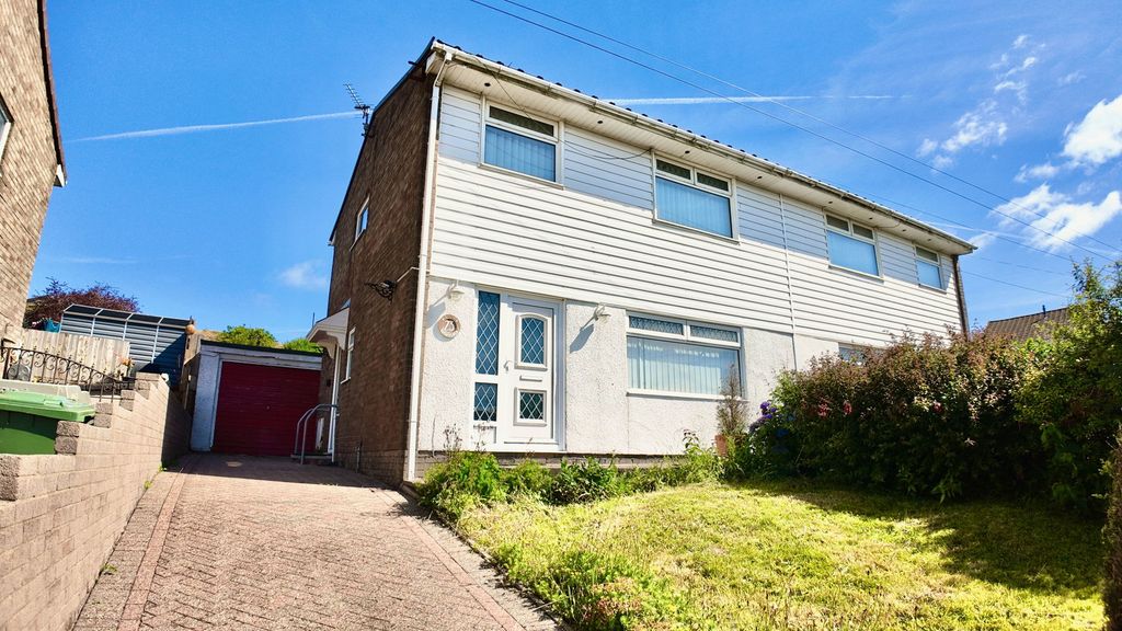 Property photo 1 of 31