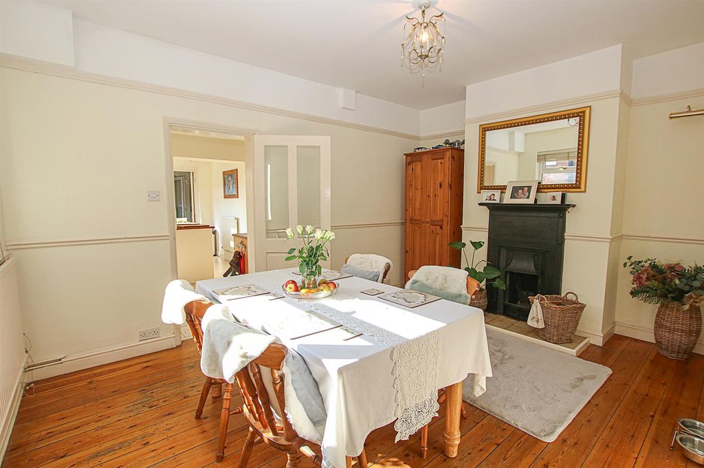 Property photo 3 of 12 Img_5827.Jpg