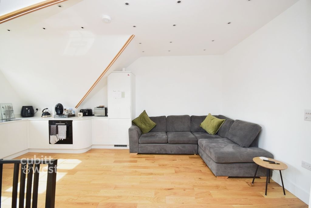 Property photo 2 of 10 Editedimage-A14B0...