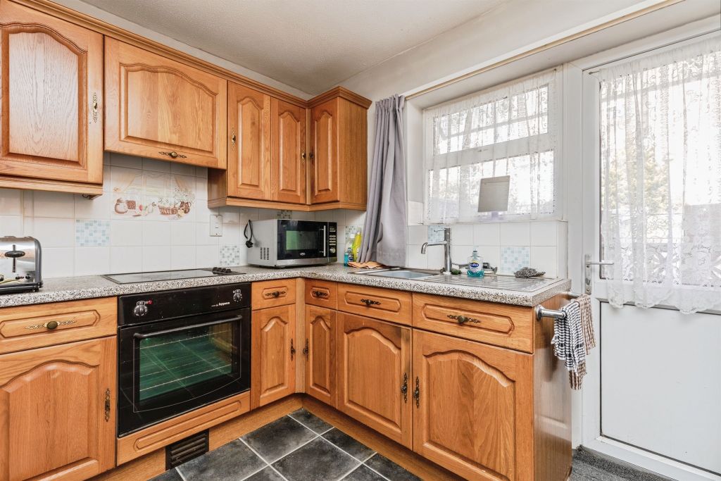 Property photo 3 of 16