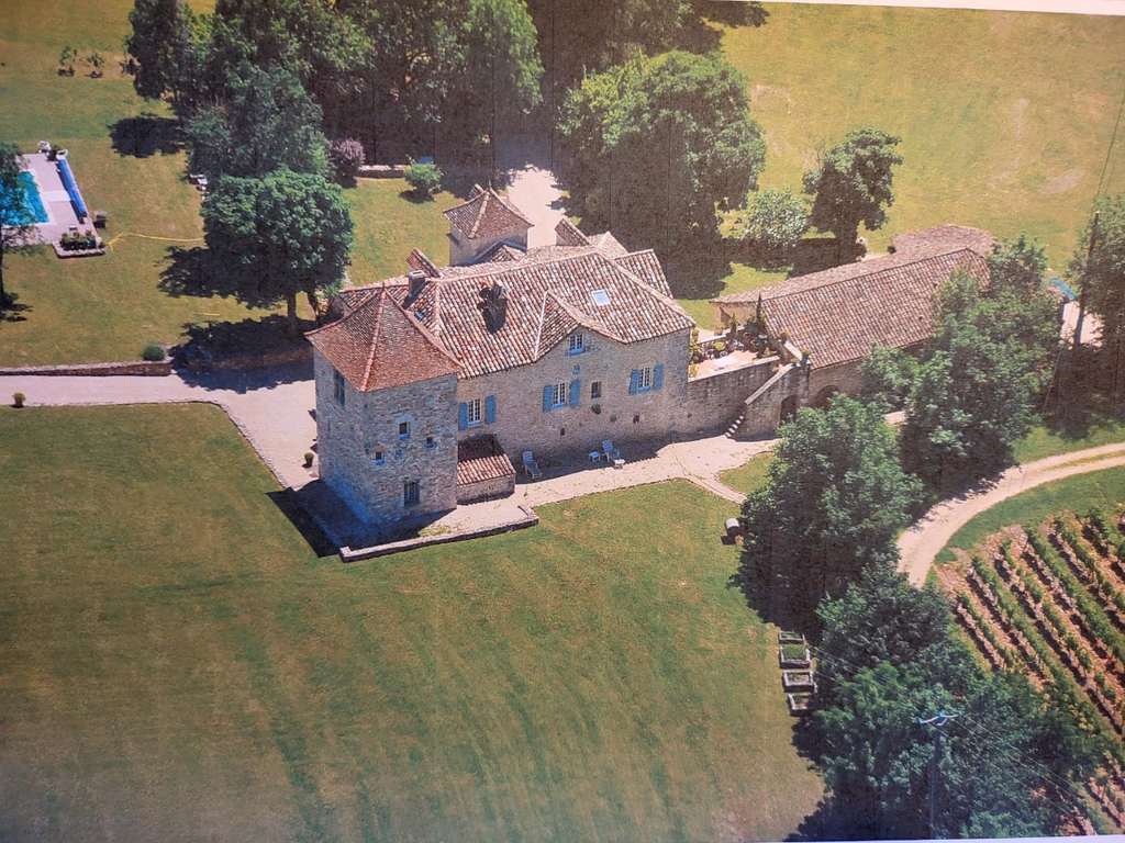 Property photo 2 of 30