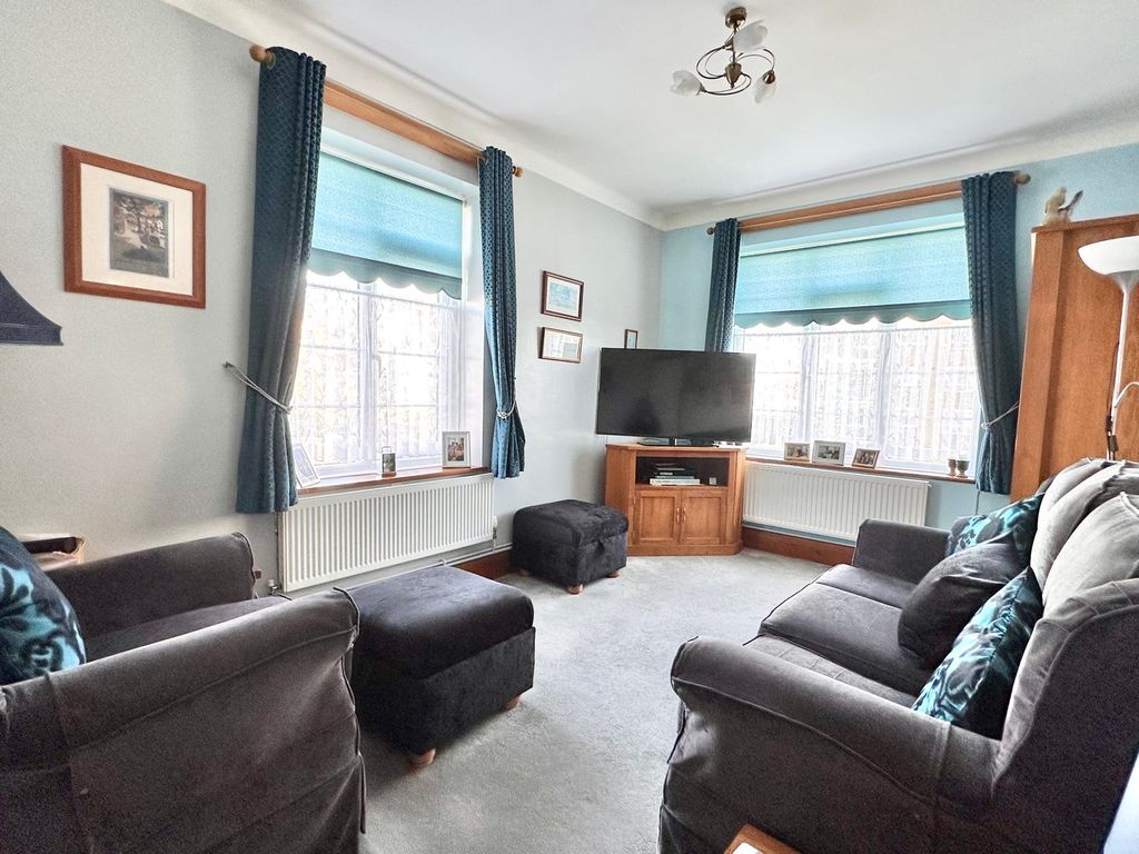 Property photo 3 of 23