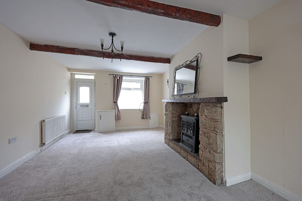 Property photo 2 of 8 4165125