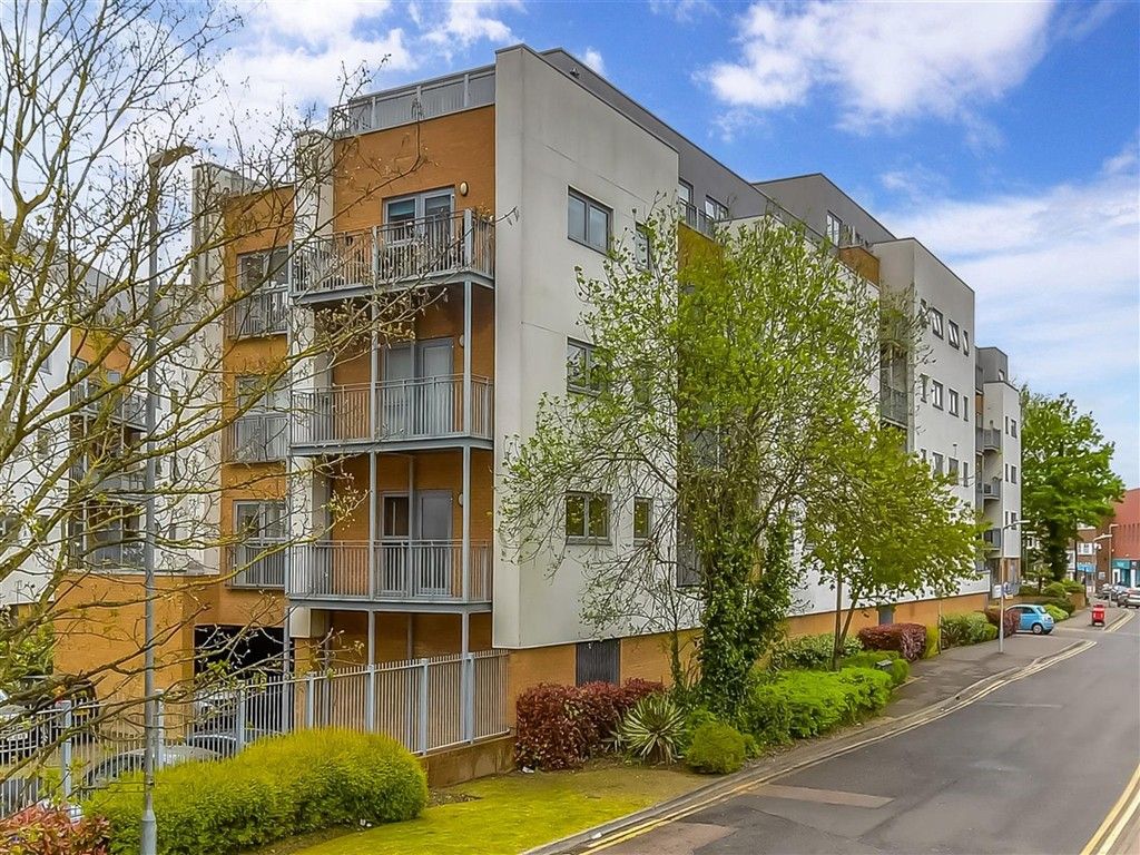 Property photo 2 of 9 Front