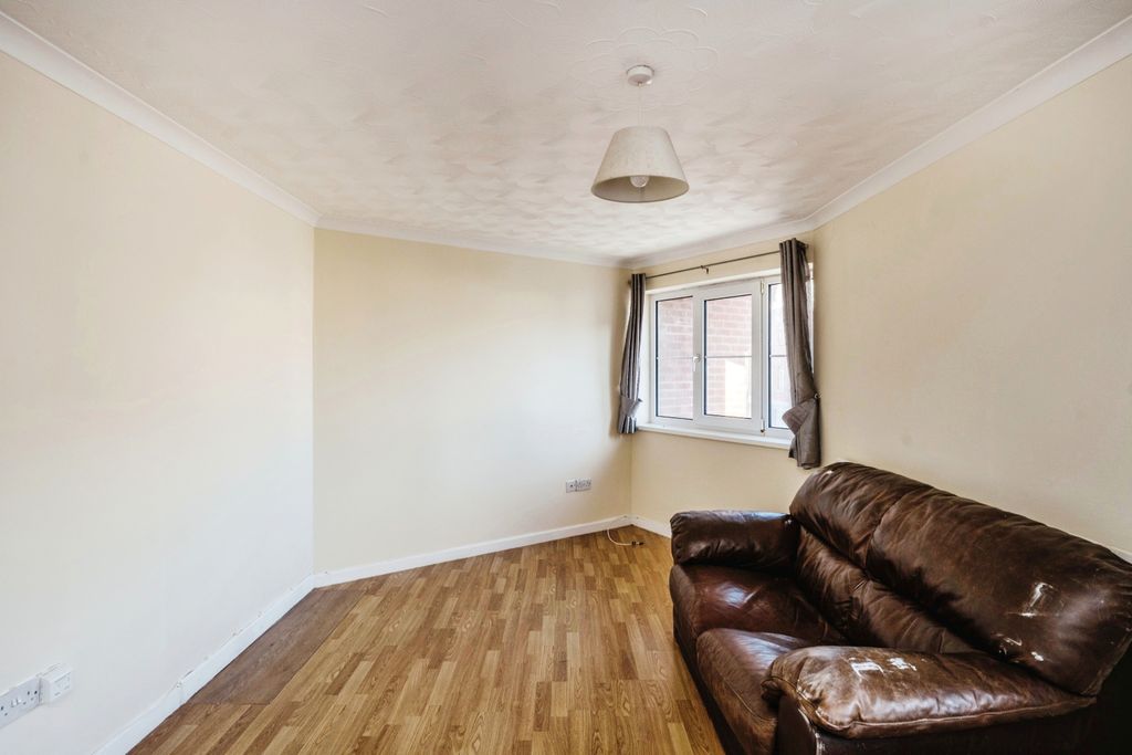 Property photo 3 of 17 Photography