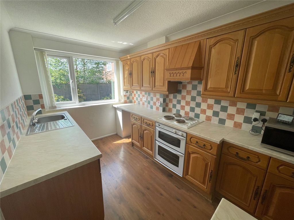 Property photo 3 of 17 Picture No. 24