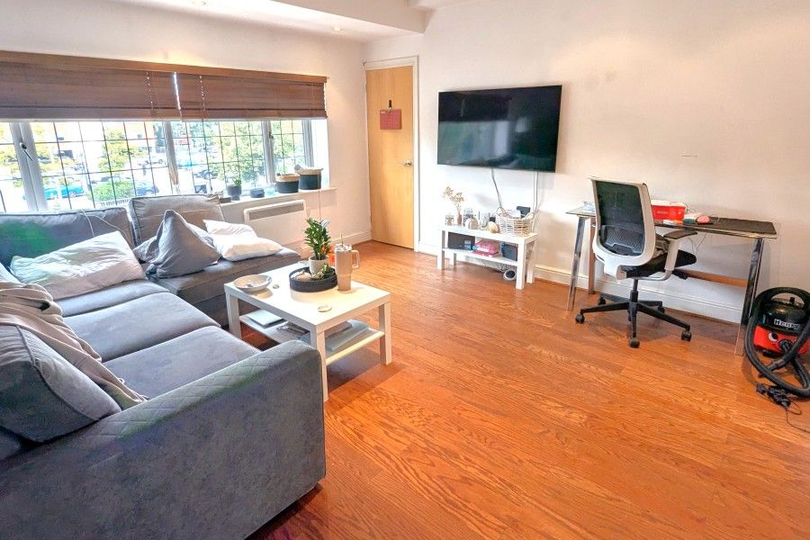 Property photo 2 of 8